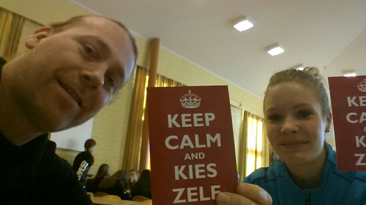 WIZPEREN's tweet photo. Wizper is on tour! Vandaag @hethooghuis , locatie West in Oss. Wimper, samen met @novadickentron &amp; @JOGGoss https://t.co/qNMlKWjPzb