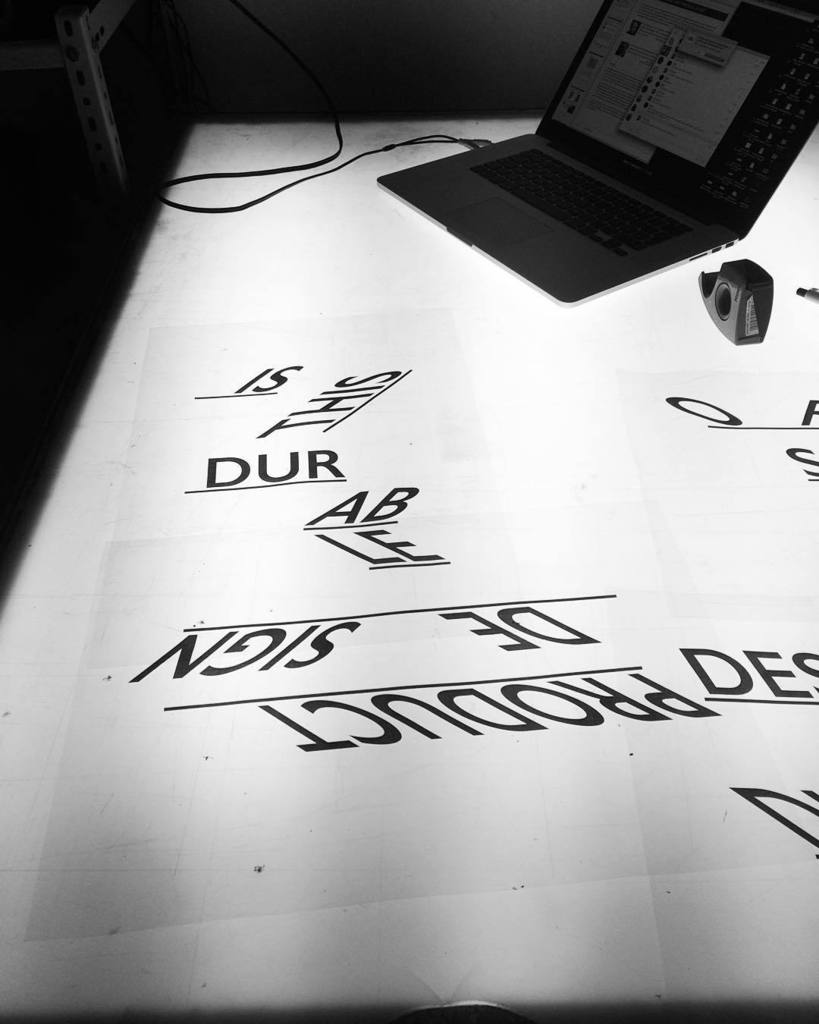 DesignRambles's tweet photo. #silkscreen #silkscreenprinting #layout #analog #oldschool #black #typography #siebdruck #masterdesaster #design #d… https://t.co/T7zgTLFAmu