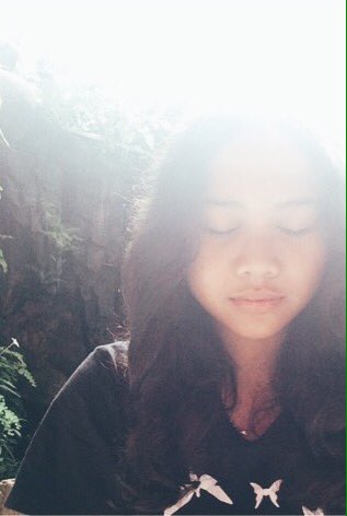 Silau nya udah ngalahin masa depan kamu sama dia belum?             
Jangan nyesel apa yang kamu lakuin yah💋💋