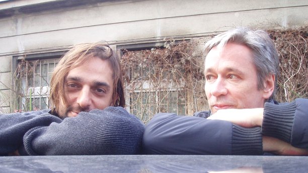 Groove_Mag's tweet photo. #Trackpremiere: "Sexspurt"? Ausdauerjam! #Villalobos & #Loderbauer remixen #KerrierDistrict https://t.co/jEyN0oCYCX https://t.co/kYt9Y654Pk