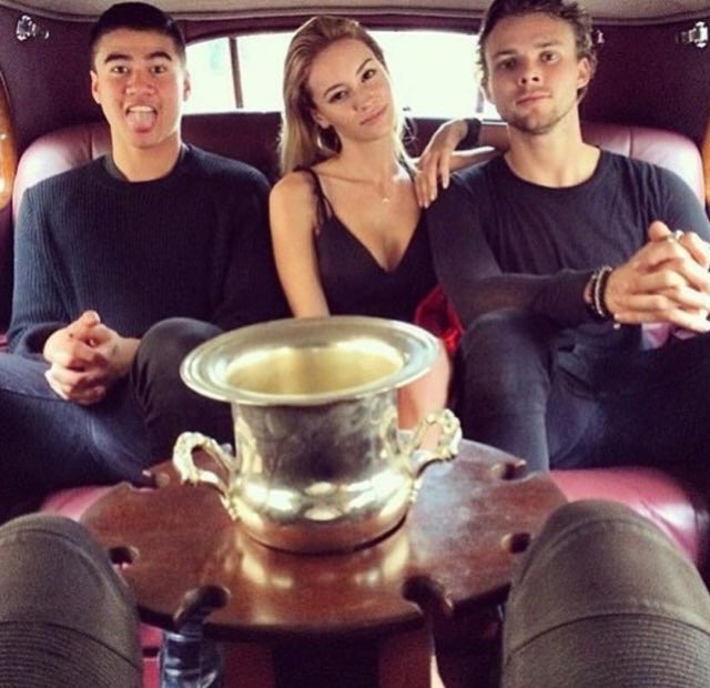 5SOS_Journals's tweet photo. 😍😍😍 https://t.co/MvIBo3TyQa