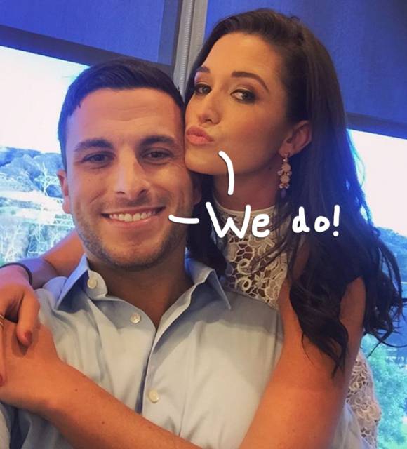PerezHilton's tweet photo. #JadeRoper & #TannerTolbert from #BachelorInParadise got married! Deets HERE! https://t.co/KVWWGteQts https://t.co/HFelxMiBoF