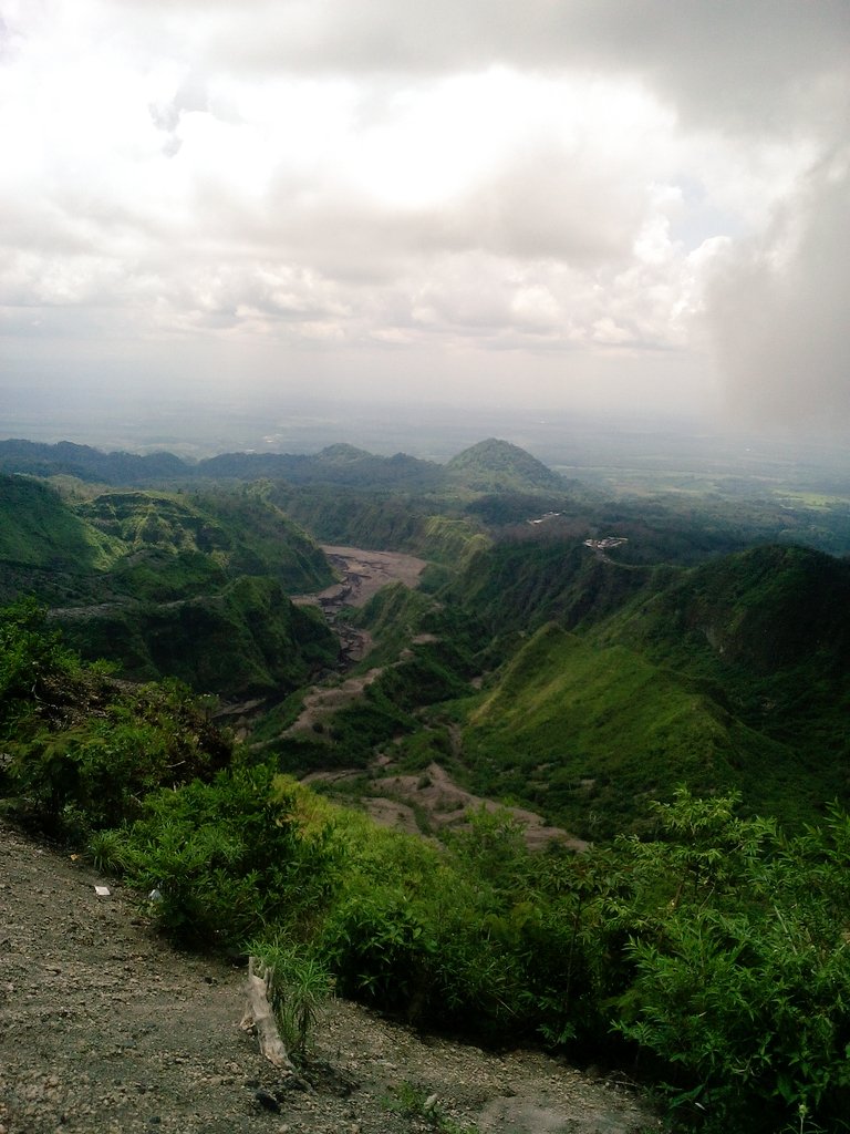 fiqohUs's tweet photo. Indonesia itu sangat indah @kelud mount eastjava https://t.co/58lSRI8q5L