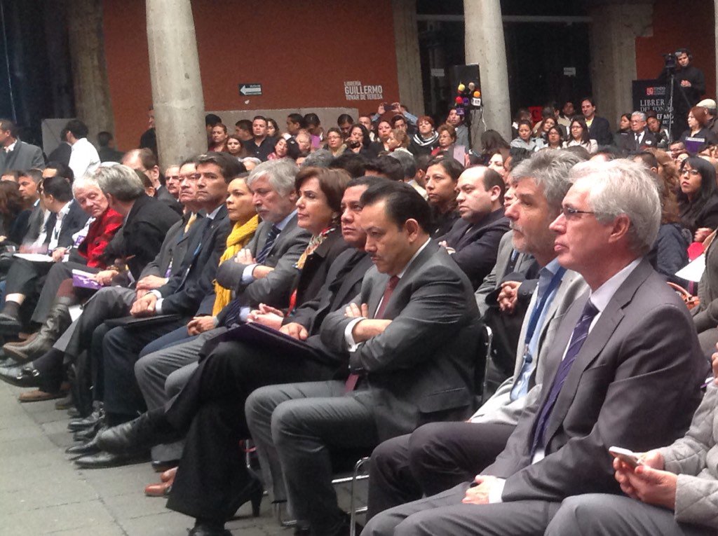 Navarrete_Info's tweet photo. .@Navarretecarlos presente en el 2o. Encuentro Internacional "La Izquierda Democrática". https://t.co/X3YgvDA8vh