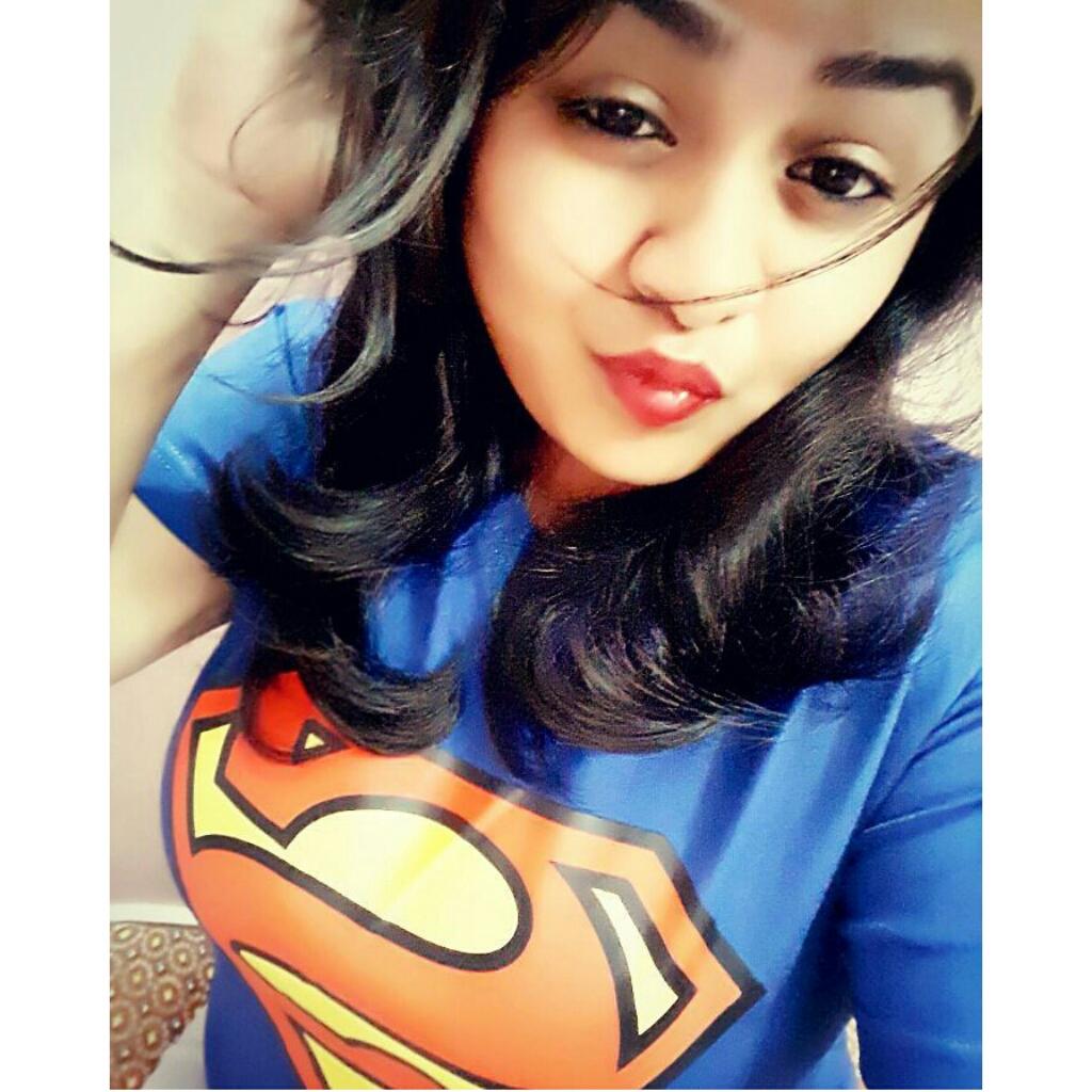ShraddhaDas4's tweet photo. Heya Supergirl <3 
#Supergirl #LaLaLaLaLaLaLaLaLaLa https://t.co/6aRP6opZ6X