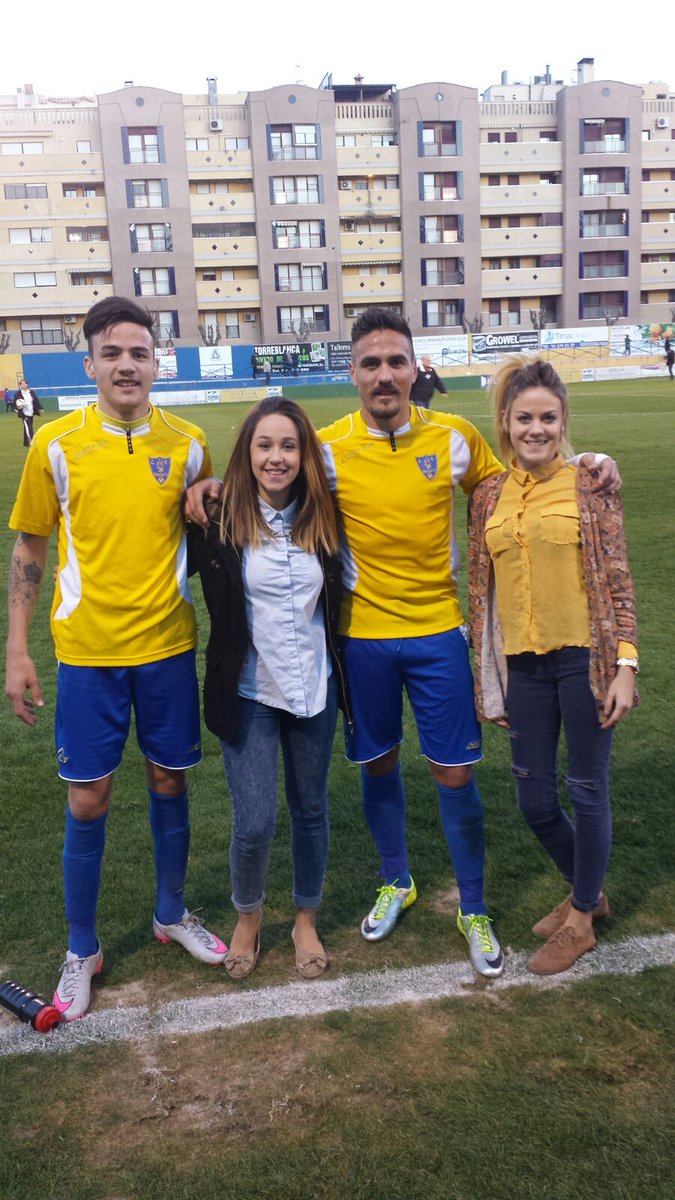 abraham_crak10's tweet photo. Cóntento por el debut,  y sobre todo por los tres puntos. Vamos orihuela CF Pasito a pasito.  Grandes 😉⚽. https://t.co/4siky8aHnD
