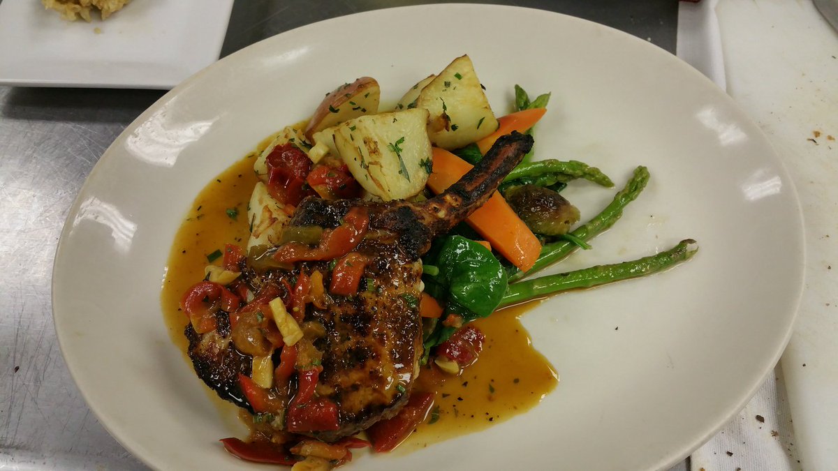 RotaryRidgfld's tweet photo. Countdown: 6 Days to #TasteofRidgefield; Sample https://t.co/4yDwU9cTNw &amp; 30+ others; @RCCatLounsbury Jan 31. https://t.co/pEq3XKV9GQ