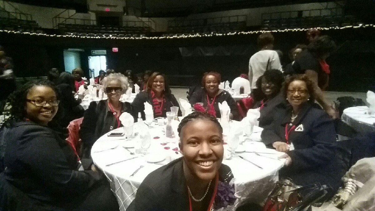 DSTMobile's tweet image. #DSTSouthernRegion Mobile in Dothan. Whitney, Lindsey, Jaleesa, Shana, Portia, Cool Liz, and Bev E. @southerndst1913