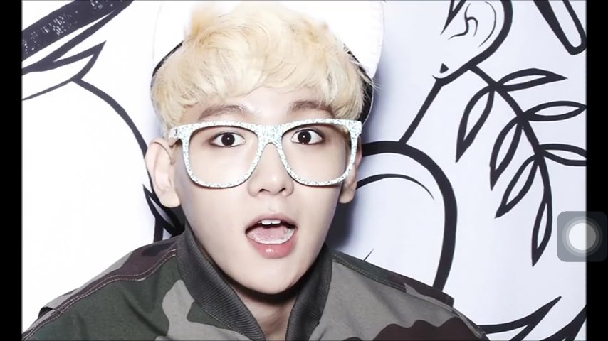 byun_baekhyun21's tweet photo. E-X-O Byun BaekHyun https://t.co/8suBujRcUj