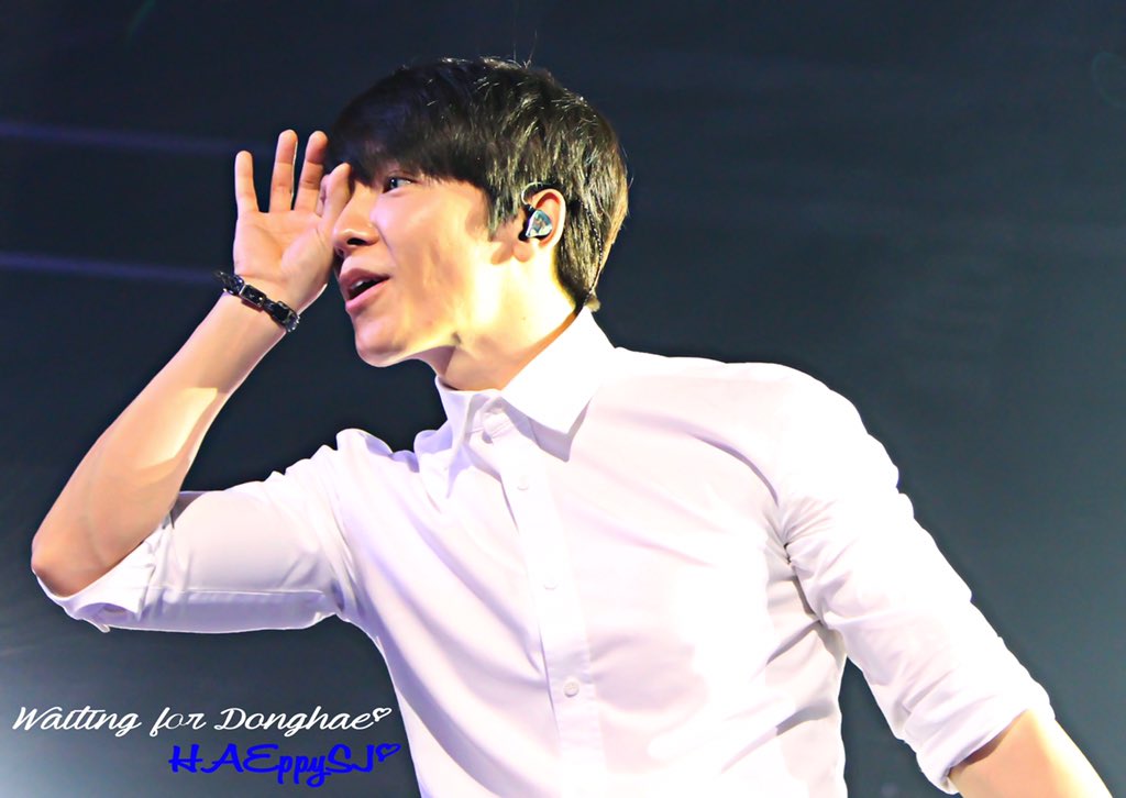 haeppysj's tweet photo. 160125 <D-536>
#WaitingforDonghae ^^👌🏻
#��해 @donghae861015 https://t.co/dEBAOOvZax