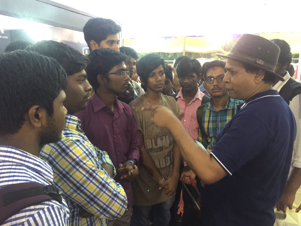 jangamashwin's tweet image. RT @rajdeepdua @kavindrapatel inspiring future salesforce developers #iitmsfdc @SalesforceDevs great day today!