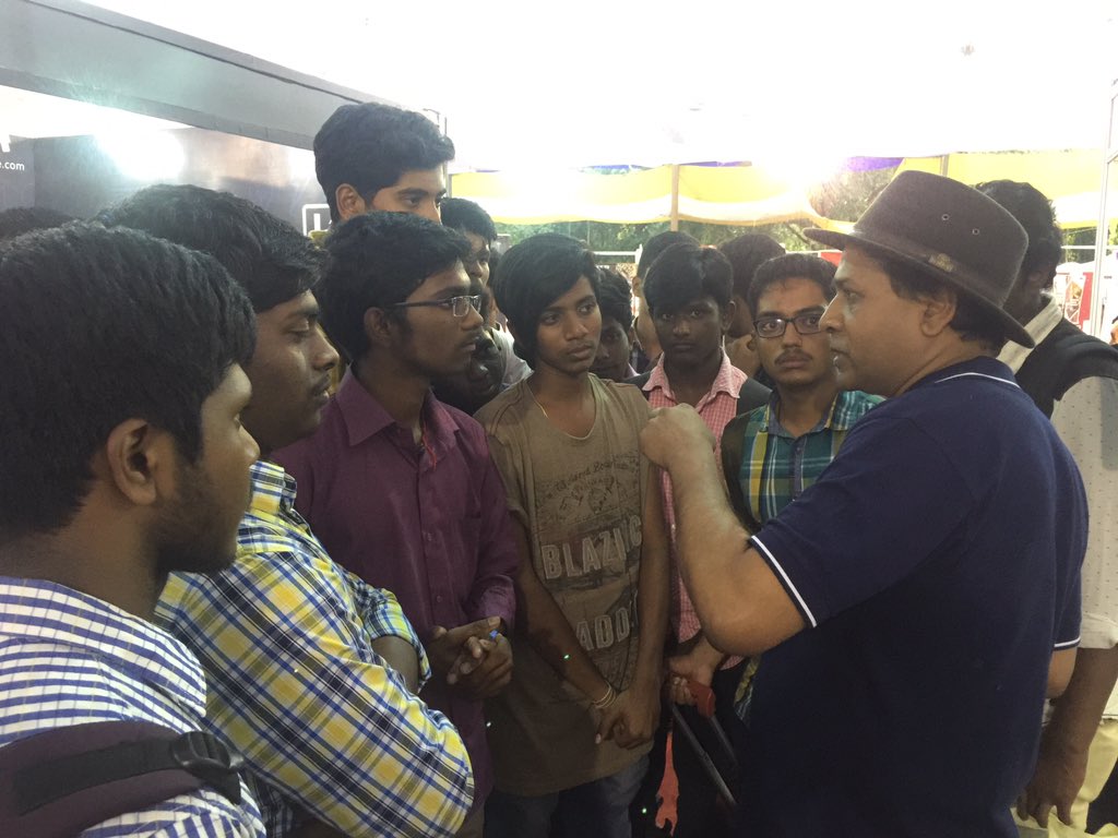 jangamashwin's tweet image. RT @rajdeepdua @kavindrapatel inspiring future salesforce developers #iitmsfdc @SalesforceDevs great day today!