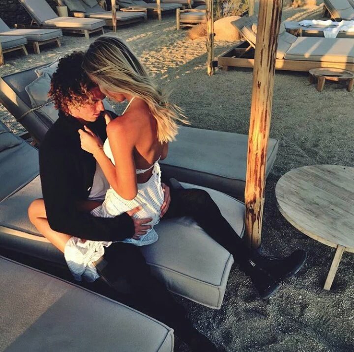SofiaWLR_HB's tweet photo. Te echo mucho de menos 😭😣😣😣😣😣 

{@Tobias__HB } https://t.co/OGMN5EgN2r