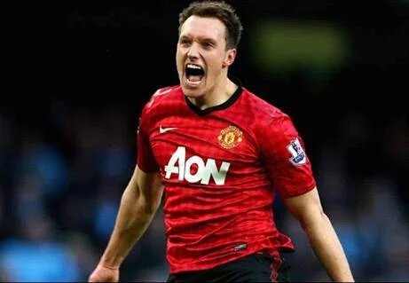 ManUtd_INFO's tweet photo. Jones: "Orang lain ingin kami gagal karena kami telah menangkan liga berkali-kali. Semua orang benci klub terbaik." https://t.co/LEa4jccXCT