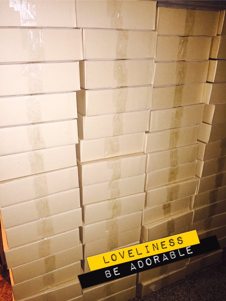 [LOVELINESS] 현재 모두 포장완료되어 기사님이 내일 오전 출고해주시기로 하셨습니다! 감사합니다.