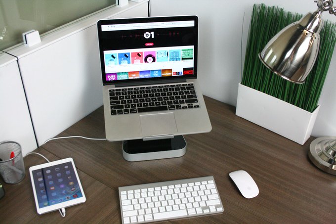 EXOGEAR's tweet photo. We made the #ExoHub for you. Learn more @kickstarter https://t.co/lTqLqPQ6o5 #tech #Apple #iMac #MacBook #Retweet https://t.co/6JA8dEwH6m