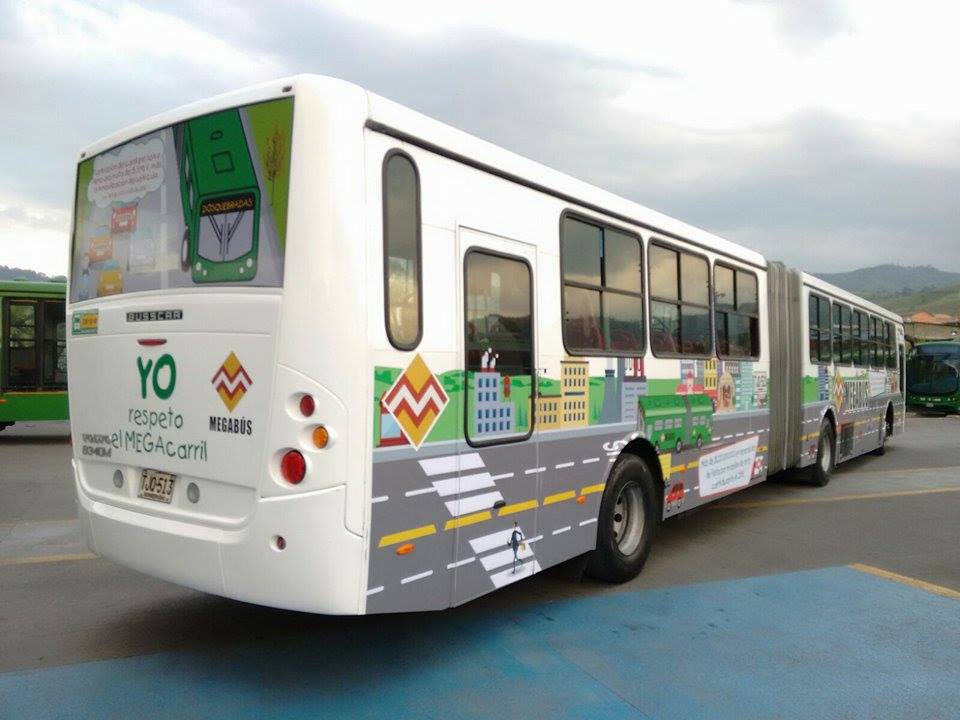 Integra_S_A's tweet photo. Nuestro bus blanco ahora rueda con la campaña:
¡Yo respeto el MEGAcarril! #IntegraSA https://t.co/S9sI6CPijQ
