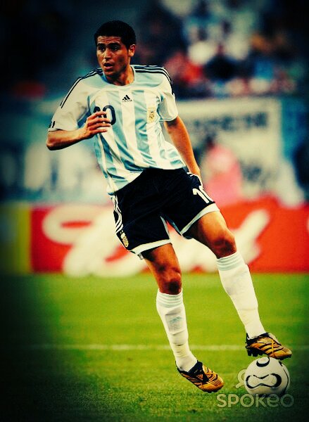 A un año de tu último partido. Retiro? Jamás. Te extrañamos Román.