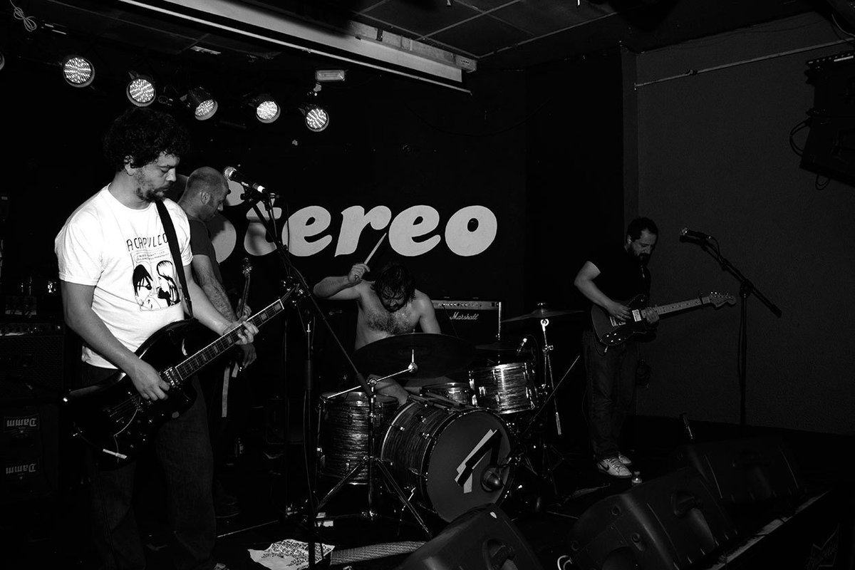 Crónica de <a href="/CuelloBello/">Cuello</a> y <a href="/SarabixBand/">Sarabix</a> en concierto en Alicante (<a href="/StereoAlicante/">Stereo Alicante</a>, 22-01-16) hipersonica.com/2016/01/cuello…