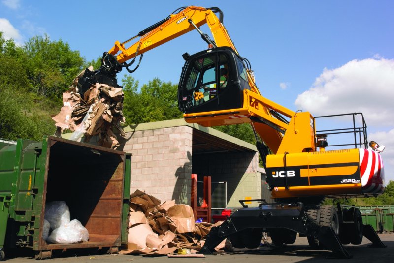 precleanersuk's tweet photo. #JCB #Wastemaster #JS20MH with #Turbo II #Precleaner saving time, money and filter changes https://t.co/SjpGl5bNxN https://t.co/aFVYqbtl30
