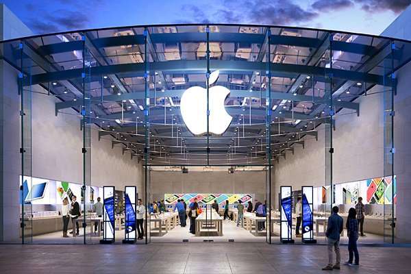 Apple больше не самая дорогая компания в мире

Apple потеряла звание самой дорогой компании, ipadinsider.ru/novosti/apple-…