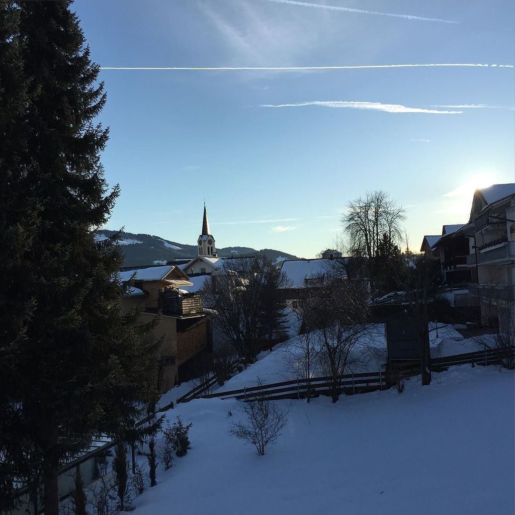 wwuerth's tweet photo. Back to winter wonderland.
#vacation #almostoffline https://t.co/7jGGngVAQ6 https://t.co/G8BIrkBu2u
