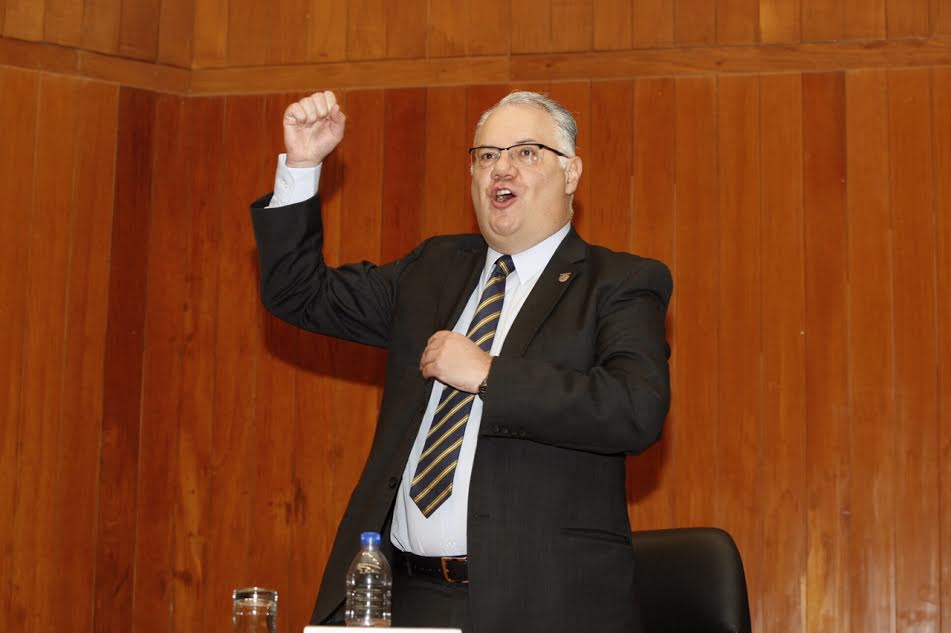 Asume #Fajardo como director de la <a href="/FacMedicinaUNAM/">FacultadMedicinaUNAM</a> de la <a href="/UNAM_MX/">UNAM</a> bit.ly/1lLxsJb