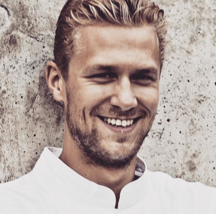 Olofs_Amsterdam's tweet image. Op 8 februari zwaait @JorisBijdendijk de pollepel over Olof's, tijdens de eerste Chris&amp;amp;Friends. Reserveer snel!