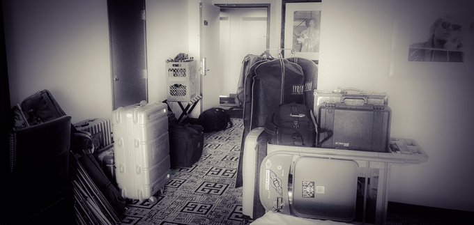 Official @avnawards Service Bureau @HardRockHotelLV has left the building. Thank you and good night.<a class="tags" target="_blank" title="On Twitter" href="/?out=eyJ0eXAiOiJKV1QiLCJhbGciOiJIUzUxMiJ9.eyJpYXQiOjE3MjUxMjQ2ODQsImlzcyI6InR3cG9ybnN0YXJzLmNvbSIsIm5iZiI6MTcyNTEyNDY4NCwiZXhwIjoxNzU2NjYwNjg0LCJyZWRpcmVjdF91cmwiOiJodHRwczovL3R3aXR0ZXIuY29tL2F2bmF3YXJkcyJ9.5T297aMrf3ZiWBnDZBKJlezpU6sXXj8KOMJG1X7AHiEO88j4nP76cHR8vlQu2SiWy9UJhzxa1NG8cEDh6HH5tw">@avnawards</a><a class="tags" target="_blank" title="On Twitter" href="/?out=eyJ0eXAiOiJKV1QiLCJhbGciOiJIUzUxMiJ9.eyJpYXQiOjE3MjUxMjQ2ODQsImlzcyI6InR3cG9ybnN0YXJzLmNvbSIsIm5iZiI6MTcyNTEyNDY4NCwiZXhwIjoxNzU2NjYwNjg0LCJyZWRpcmVjdF91cmwiOiJodHRwczovL3R3aXR0ZXIuY29tL0hhcmRSb2NrSG90ZWxMViJ9.otetHYZcP2ep1F8h3u68B03GQqvSa4JdwUUBRrKXzVY1cUS3bmu5rOBp0S71RegQzD2-ljjDF4eyr-BlD-tpag">@HardRockHotelLV</a><a href="/tag/goodjob"class="tags"><span>#goodjob</span></a>