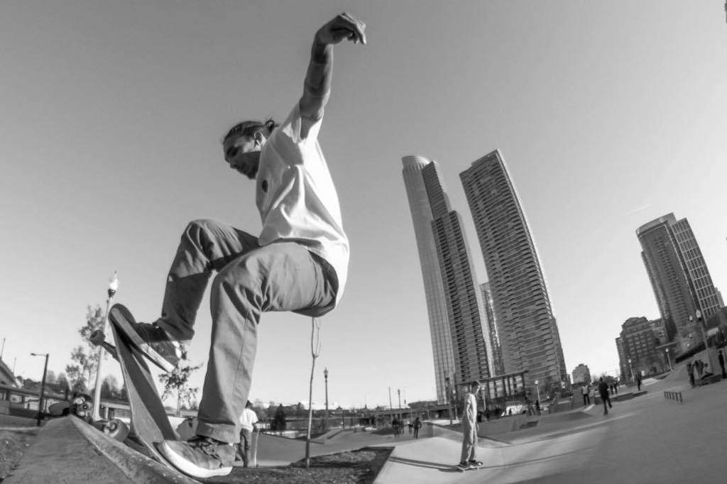 ChiPhotos's tweet photo. by squbagram: 2|3 • Pivot Fakie | #freshspectives
.
.
.
#skate #skateboarding #skatelife #skatepark #skategram #met… https://t.co/vjehur5vkV