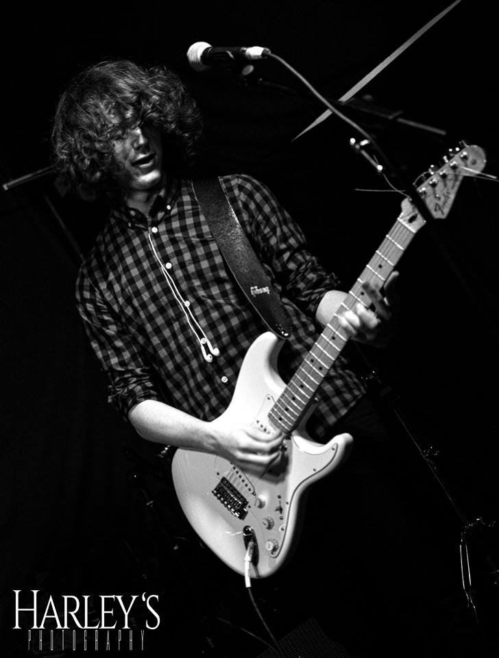 BritishRejectss's tweet photo. Go check out the snaps @HarleysPhotog took for us on Saturday night, album link is below: https://t.co/tPKvbVAF8J https://t.co/qtHCdx8xZa