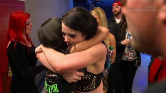 THIS IS SO SWEET #FreaksAndGeeks @AJBrooks @RealPaigeWWE