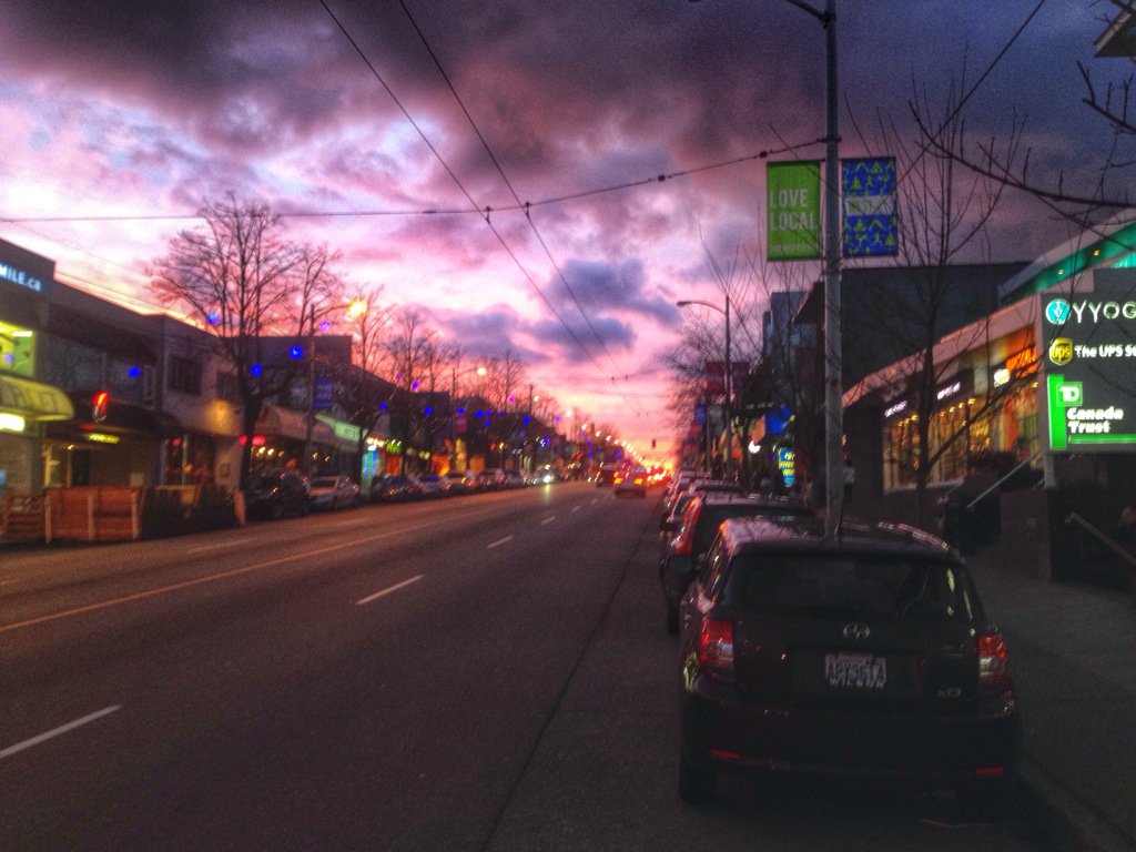 Beautiful #view last night down #west4thave @kitsilano #lovethisplace