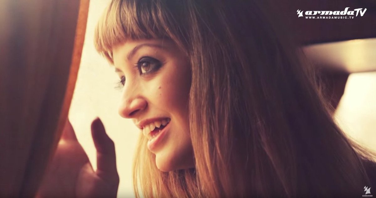 radarcreatives's tweet photo. A summer meets snow video style vid #MadeViaRadar @BoyKissGirl - Ocean @Armada @magicklatern https://t.co/TnuGi20HV4 https://t.co/xA5dFZQkd4