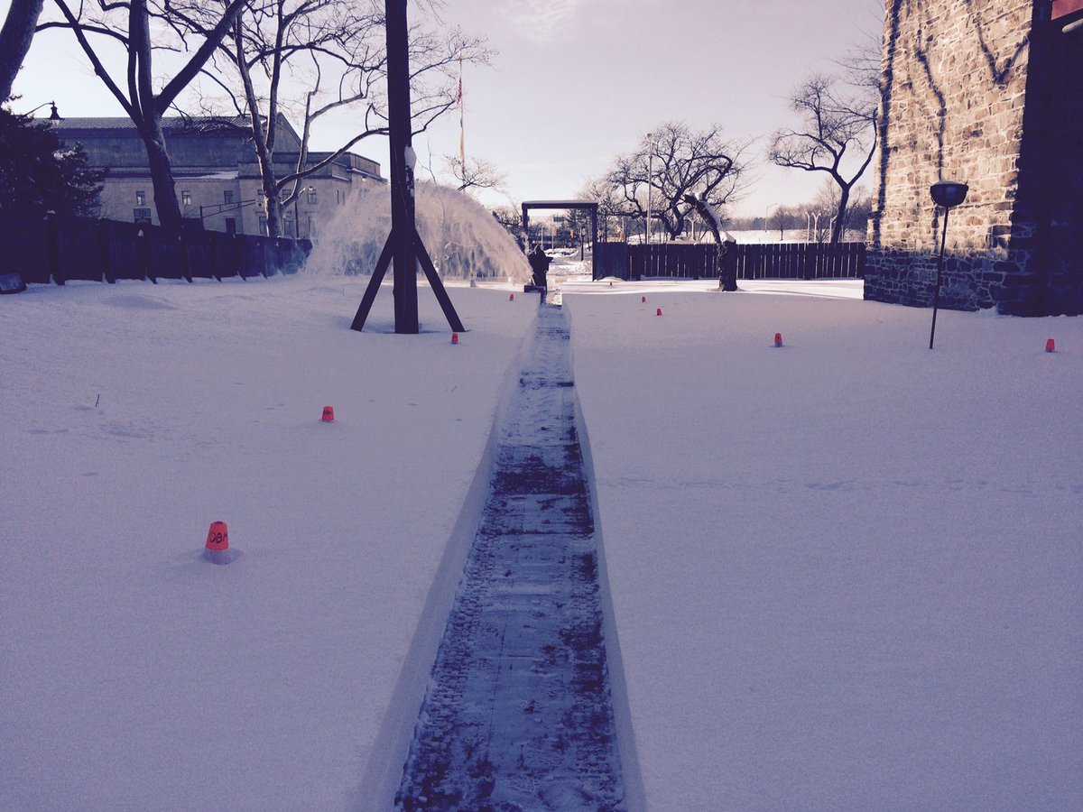PatriotPrinter's tweet photo. @NJdotcom Dave Niescior clears the Old Barracks Museum parade ground in Trenton at 11 this morning. #plownj https://t.co/pbiDUQ5MFj