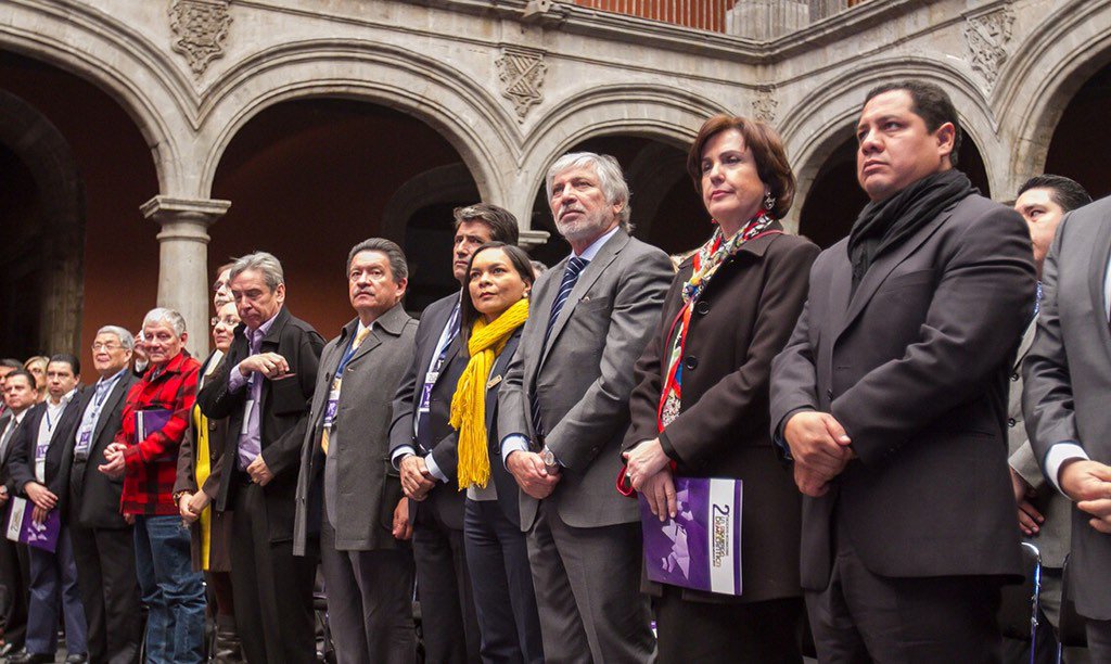 Navarrete_Info's tweet photo. #Fotos @Navarretecarlos durante la inauguración del 2o. Encuentro Internacional La Izquierda Democrática. https://t.co/W9RuKqi7pq