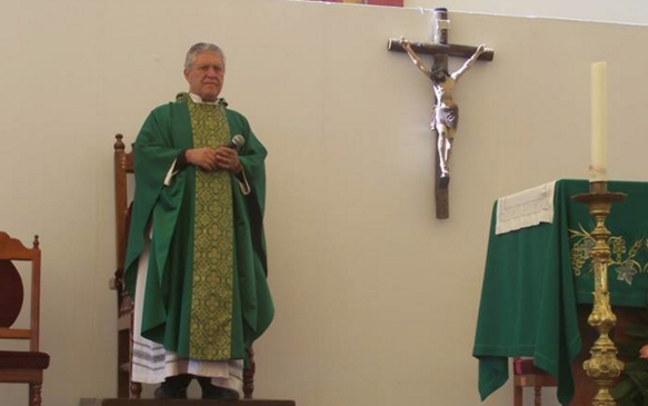 diocesisqro's tweet photo. El P. Fidencio A. Servín León, nuevo párroco en el M. de la Encarnación del Hijo de Dios. https://t.co/EnimGhTntc https://t.co/axrybsWUwv