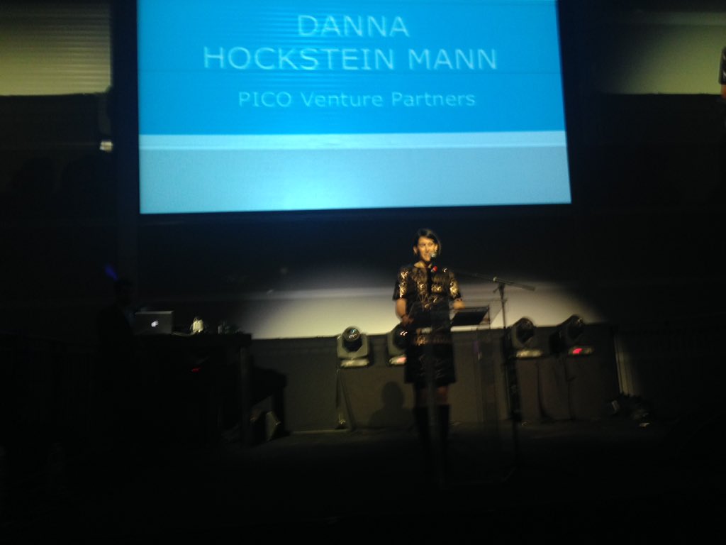 lreasor's tweet photo. At the #MCIlaunch with @diane_perlman @MassChallengeIL Great opening! https://t.co/se9ieK7M0A
