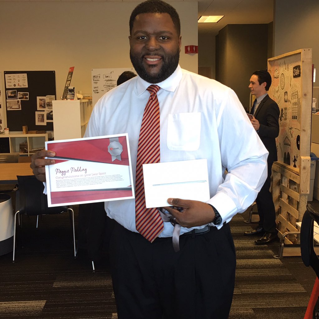 BossRR620's tweet photo. I won a ipadmini today for a contest using the hashtag #Learspirit during the holiday season. Thxs @LearCorporation https://t.co/TfmblrBgQR