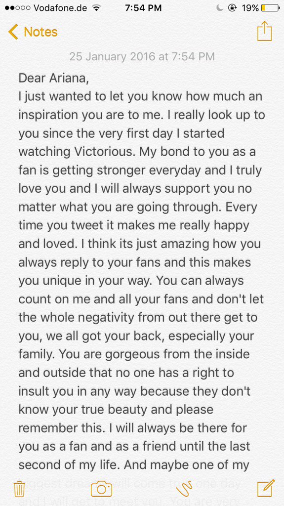 ButeraFantasy's tweet photo. @ArianaGrande I wrote this for you, please read it, I love you 💕 https://t.co/gZT3YV3YIE