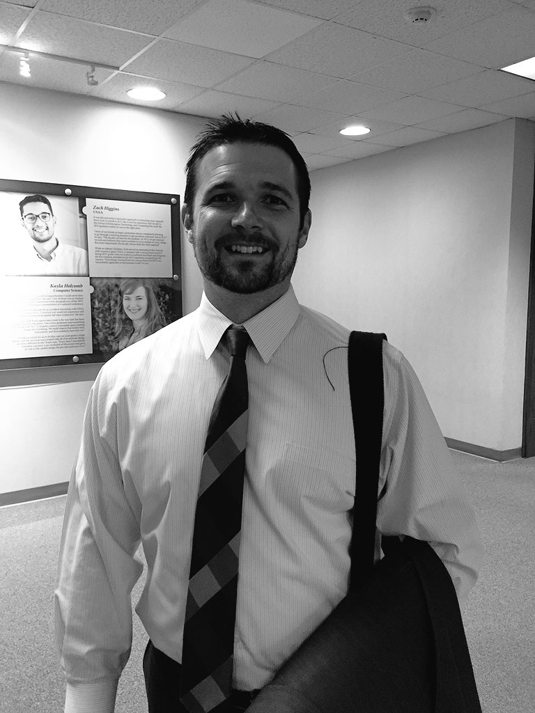 gabyramosmata's tweet photo. "Social media has revolutionized marketing" -Dr. Marquardt, COBA Thank you @OrgBQuardt ! #jmc367 https://t.co/a2FG7osVXg