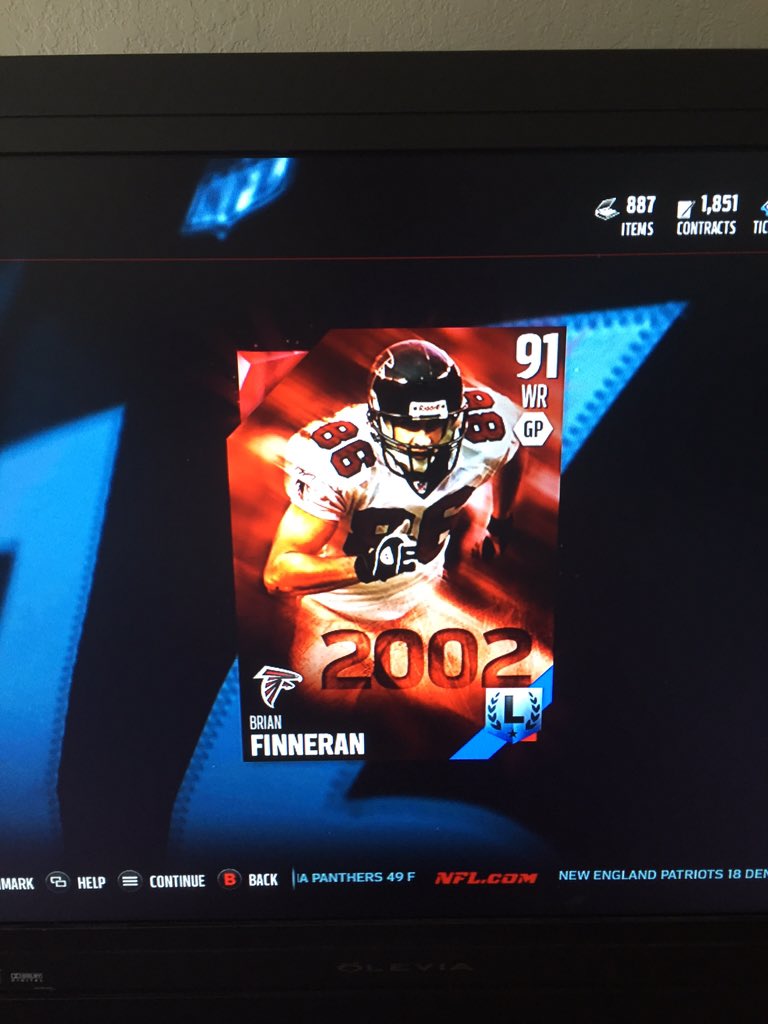 UltimateMut2's tweet image. Double legend giveaway!!! RT and follow ends This Friday or Saturday @WeFindGiveaways @MRogo10