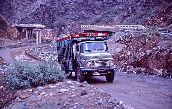 AbuNawafNet's tweet photo. صور منوعة: عقبة ضلع جنوب المملكة عام 1402هـ الموافق 1982م
https://t.co/TTzqFDDbQ2 https://t.co/B6AKJ5osUv