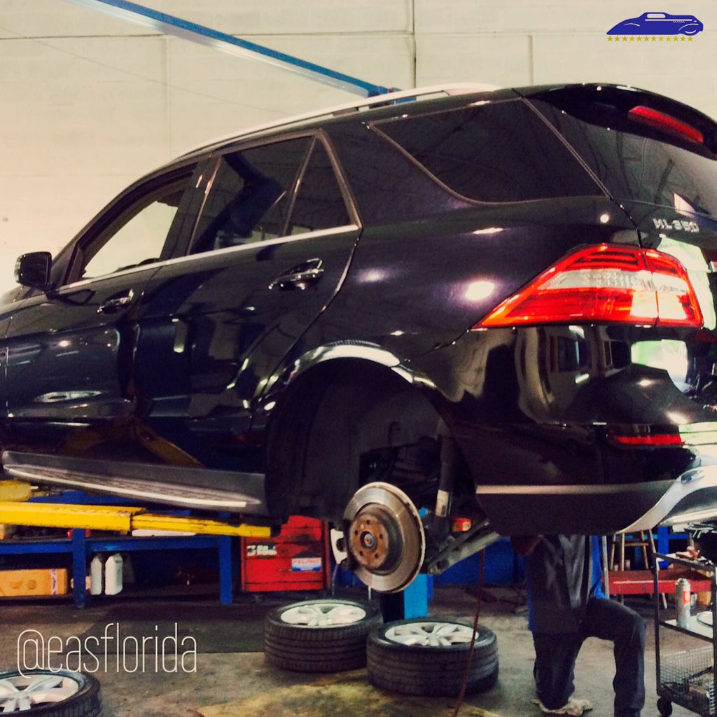 EASFlorida's tweet photo. Brake Service on this Mercedes Benz ML350 2012 #europeanautoservice #easflorida #fortlauderdale #brakes #CarRepair https://t.co/MEPobYNacS