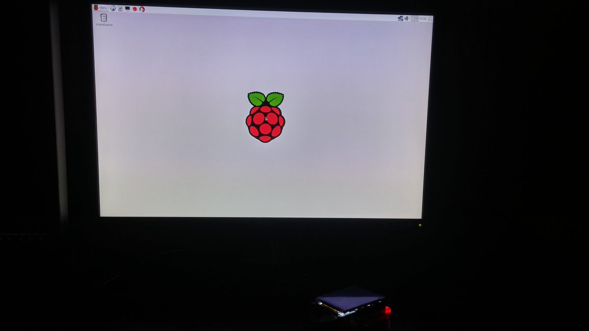 MFvGeel's tweet image. Nog niemand op het techspreekuur in @ZonnesteenHmd, dus zelf aanklooien. #RaspberryPi #piTFT