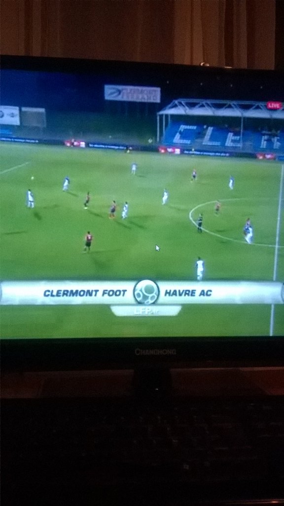 al_jules_alanlh's tweet photo. Sur le podium ce soir? #Hacfootball https://t.co/UW02I8QSEE
