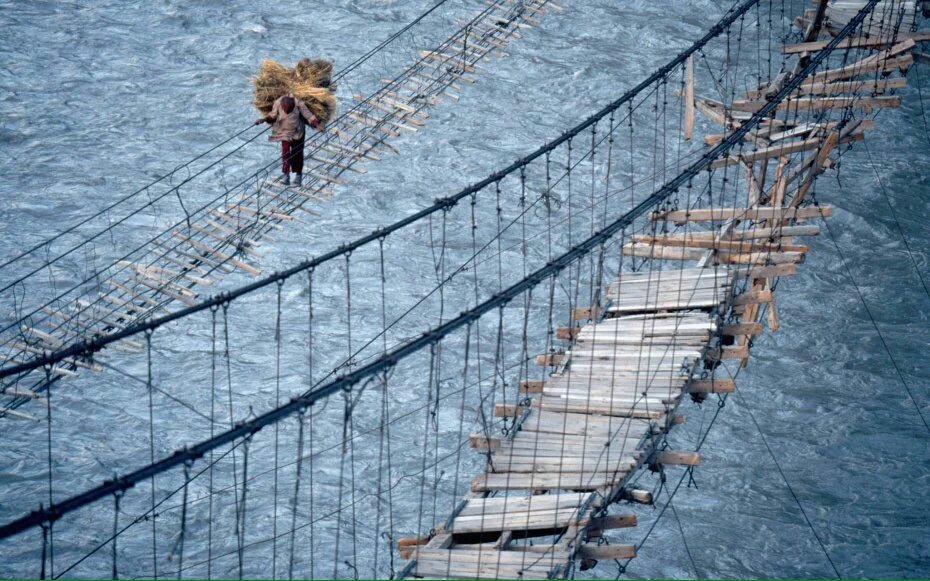 nomanzahoor1411's tweet photo. Known As dangerous Bridges......In Hunza 
#BringTourismBackInPak https://t.co/BL7dWPSj3C