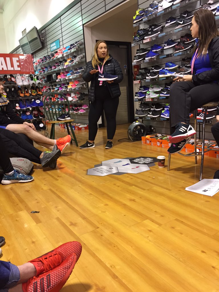 kimbo_xgreen's tweet photo. Store manager Caroline giving us a role play #wetheteam #myawesome#store69 #store80 #lss https://t.co/487qqball0