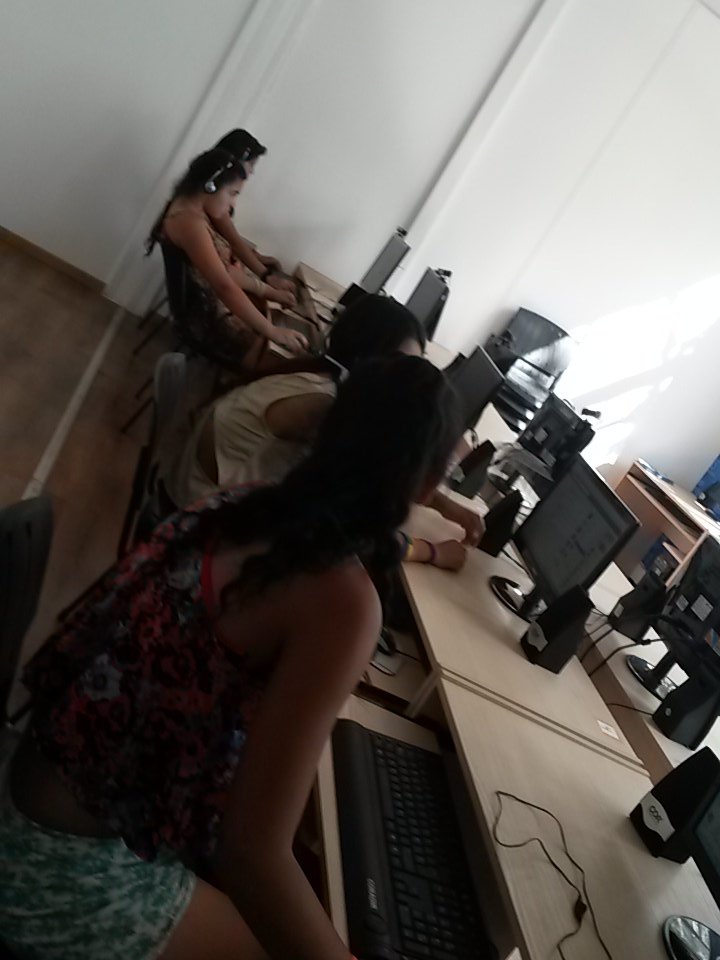 CePLaLomas's tweet photo. Gym ; computación ; nac en el #CePLALomas @SEDRONAR  @Pablolopezfiori https://t.co/syjSnYvmnW