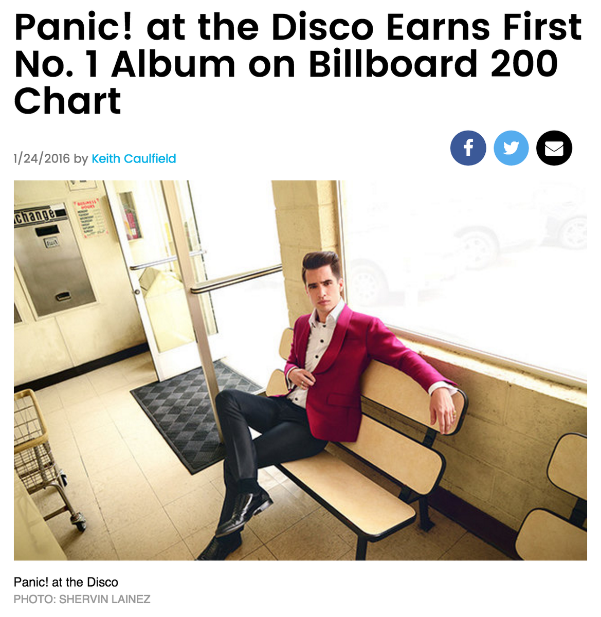 PanicAtTheDisco's tweet photo. Number one?! I don't believe this pinch me I'm dreaming holy shit! https://t.co/nq35Xx8JzK https://t.co/SuCuCl04Ts